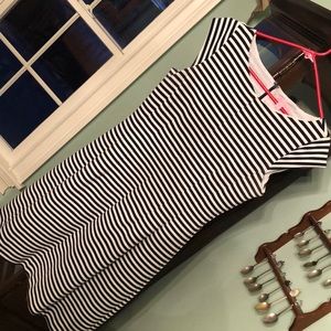 Lilly Pulitzer Medium. Navy & White. A Line dress